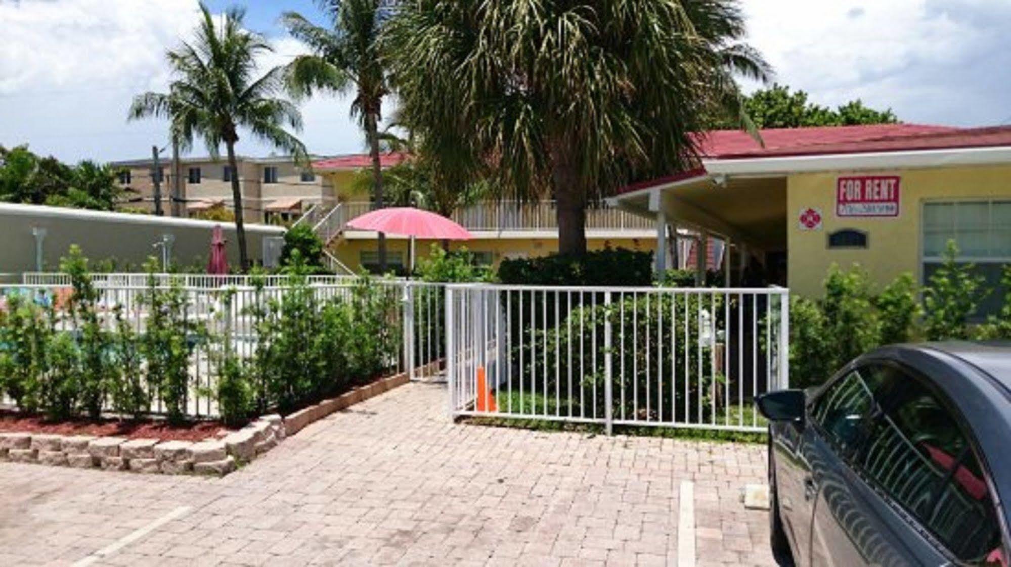 Luna Paradise By The Sea Aparthotel Lauderdale-by-the-Sea Exterior foto